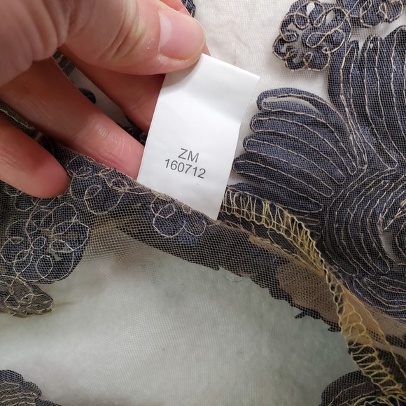 Akira Chicago Women Mesh Top Navy Blue Floral Applique Sheer Long Sleeve M - Picture 9 of 10